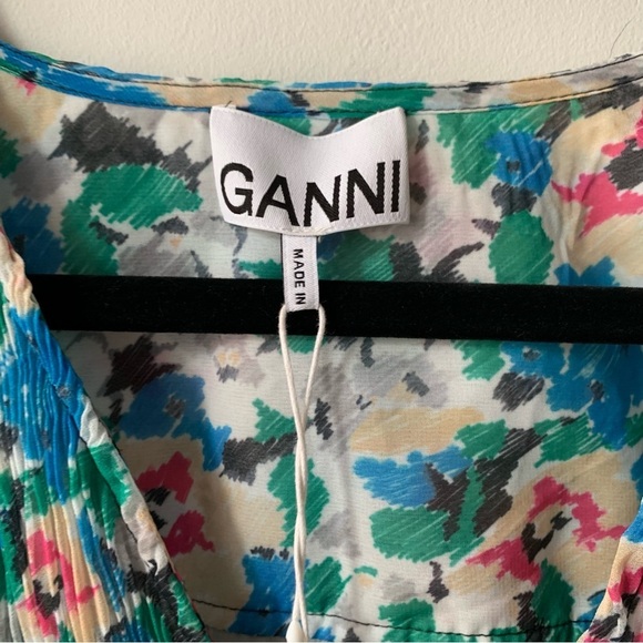 GANNI floral-print pleated Smocked Plissé Georgette midi dress - Picture 10 of 12